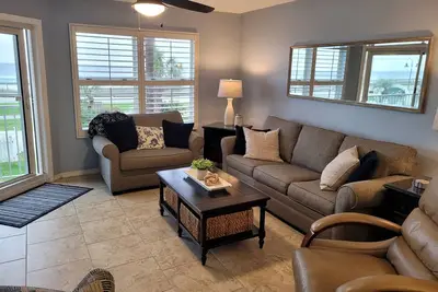 Image de Relax-Superbe Gulf Front Maravilla 2209 - 2Bdrm, 2Bath, Beach srv for 2
