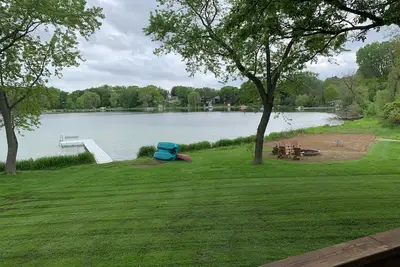 Image de Magnifique complexe au bord du lac avec plage privée, à côté du lac Powers