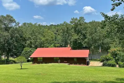 Image de Maison sereine au bord de l'eau sur le lac d'Arbonne