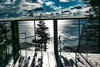 Image de Belle maison en bord de mer avec vue imprenable sur la mer