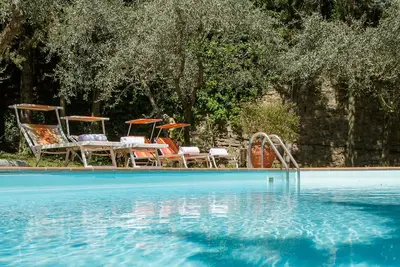 Image de Villa toscane, à Florence, piscine, peut accueillir jusqu'à 14, wifi, parking