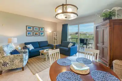 Image de Magnifique condo avec vue sur la plage! 1 chambre, chambre avec lits superposés et 2 salles de bain