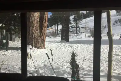 Image de Squaw Valley Lodge Condo de Ski In / Ski Out - Meilleur emplacement de Mtn, Meilleur prix