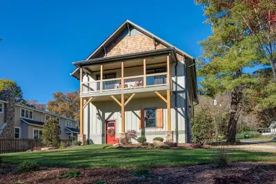 Image de Johnson Carriage House-New Construction -Walk Ă Downtown Black Mountain