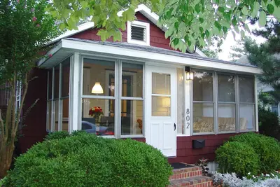 Image de Cottage de Charme 2 Chambre dans le sud de Rehoboth - 2 blocs de la plage
