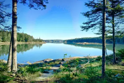 Image de Maison de vacances au bord de l’eau conçue sur mesure sur plus de 18 hectares de beauté naturelle immaculée