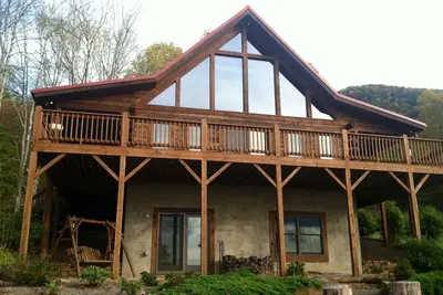Image de Cabine de luxe Vues spectaculaires Trout Streams Stone Fire Pit Golf Randonnée