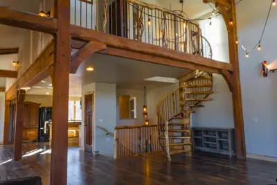 Image de Nouveau domaine immobilier; Grands rassemblements, réunions, mariages; Vues; Intimité