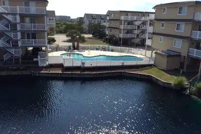 Image de 3 Br Beach condo 4d avec de superbes équipements