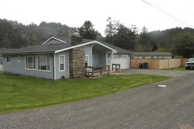 Image de Détendez-vous à la maison Creekside, emplacement idéal pour la chasse et la pêche.