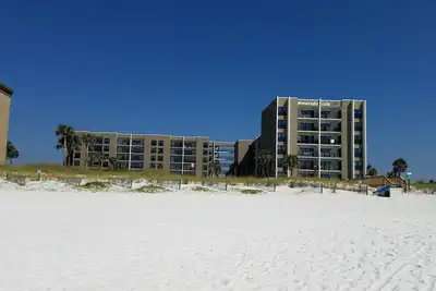 Image de Bienvenue à Okaloosa Island * Accès à la plage * 2 tanières idéales pour les grandes familles!