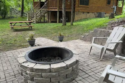 Image de Lake Cumberland / Conley Bottom area-Log Cabin Rental, Private, Lake Access. 25 Mi