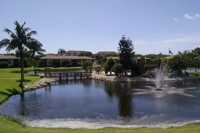 Image de Magnifique condo Davis Lake 2 chambres / 2 salles de bain près de Sanibel!