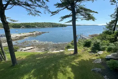 Image de Cottage en bord de mer sur la baie de Linekin - Vue panoramique sur l'océan