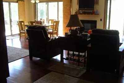 Image de Lake McConaughy Lake Front home, un très grand lit, trois grands lits, Dish Tv, Wifi.
