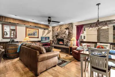 Image de Condo rustique confortable sur la montagne-Réservez dès maintenant pour l'été 2019 dans les montagnes