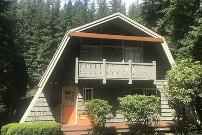 Image de Chalet River's Edge! Regardez Eagles, ski, kayak, randonnée, boutique!