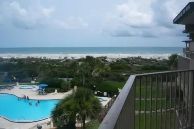 Image de Colony Reef 1408, récemment rénové, 3br / 2ba Condo vue sur l'océan avec WiFi privé