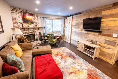 Image de Ski, randonnée, plaisir - Super emplacement! ! Parfait condo 2 Br / 2 Ba!