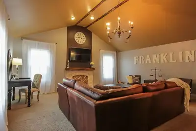 Image de The Franklin (Leipers Fork) French Country Cottage (Tennessee)