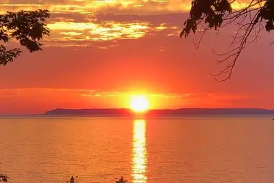 Image de Prime Private Lake Michigan Waterfront! ! !