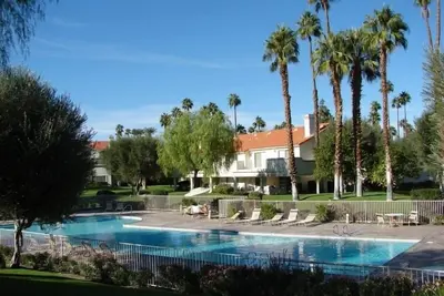 Image de Inner Circle, niveau inférieur, l'accès pratique à la piscine (n ° 20) lits King 4 Smart Tvhd