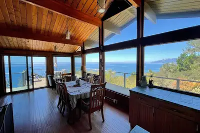 Image de CĂ´te sud de Big Sur; Retraite paisible avec une vue imprenable