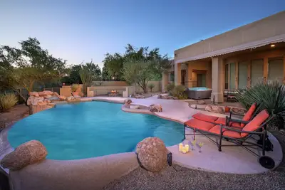 Image de Private Retreat w Des vues incroyables et des couchers de soleil