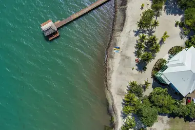 Image de Penthouse magnifique sur la plage avec les meilleures vues et le style des Caraïbes