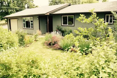 Image de Profitez de notre maison pour votre séjour dans la magnifique rivière Hood!