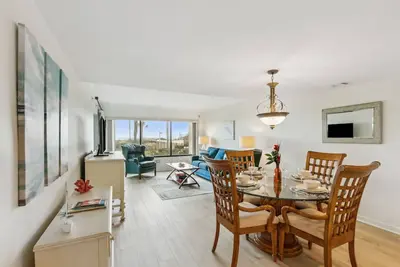 Image de Prix RÉCEMMENT RÉDUIT! ! - Superbe Condo OCÉANFRONT Au Premier ÉTAGE!
