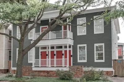 Image de Condo abordable et spacieux de 3 chambres dans le quartier historique de Savannah près de Forsyth Park