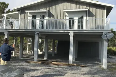 Image de Palmetto Paradise *** Récemment rénové! ! ! ! 2bd / 1. 5 salles de bain. 6 couchages.