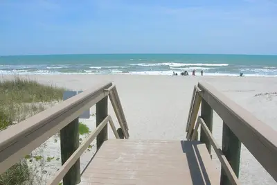 Image de Condo sur la plage à Cocoa Beach