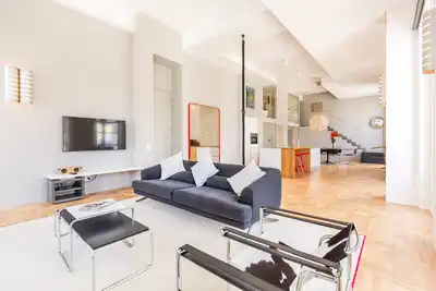 Image de Penthouse Style Art DÉCOR Avec Des Vues Magnifiques Sur Un Grand Endroit
