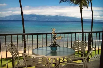 Image de Magnifique Oceanfront année ronde Coucher de soleil Vues de Lanai et la chambre principale!