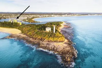 Image de Immense unité sous-sol au bord de l'océan!
