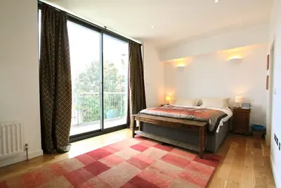 Image de Superbe Penthouse avec vue sur le London Eye - 2br, 2br
