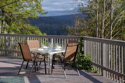 Image de Cabine-Famille-Salle de bain privée séparée-Vue sur Montagne-Smoky Seclusion