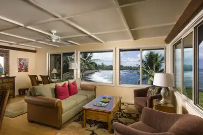 Image de Hana Kai Maui - Oceanfront \"Ka'ahumanu\" (Unit # 5) Upper Coin 100' Off eau