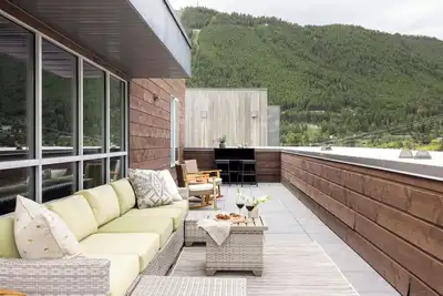 Image de Penthouse moderne dans le centre-ville de Jackson, la vie urbaine à son meilleur