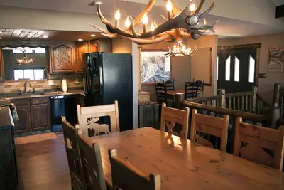 Image de Red Lodge Chalet, Red Lodge Station de ski, pêche à la mouche, randonnée pédestre, la famille