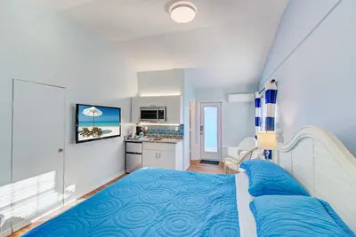 Image de Nouveau Tout V5 Chambre de luxe King Siesta Key piscine à pied de la plage 13 août