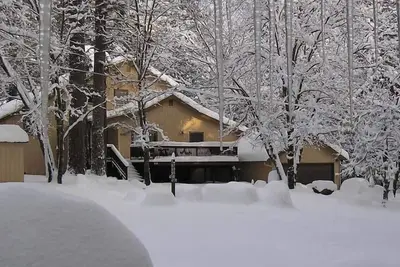 Image de \"Belle maison spacieuse Ă Yosemite - (WawonaHome