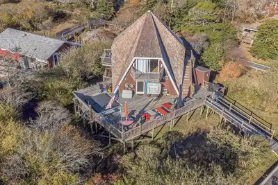 Image de Davis Park Fi Handkerchief House Sleeps 12 Ac 10 person Hot, Large deck with Hot tub Pet friendly la