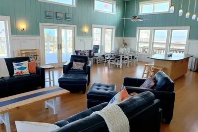 Image de Belle, grande maison moderne sur la plage