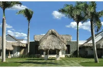 Superbe immense villa moderne sur un parcours de golf, à pied de la plage de Minitas