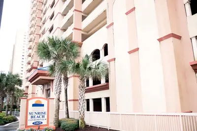 Image de Magnifique Gulf Front Condo! Master On Gulf + Bunkrm W / Q, 2ba, WiFi, chaises de plage