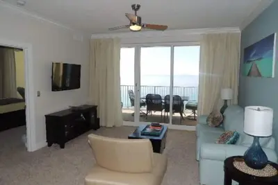 Image de Neuf! Beach Front / Gulf Front-moderne 2 / 2- Wifi gratuit!