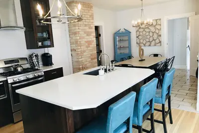Image de 5 Bd 4 Bth Centre-ville Slc